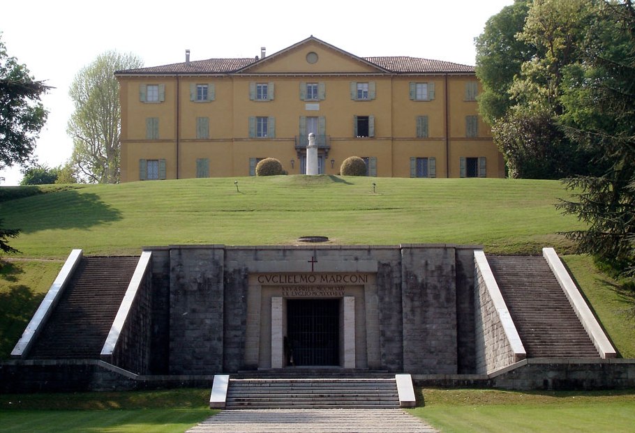 Villa Griffone ed il Museo Marconi