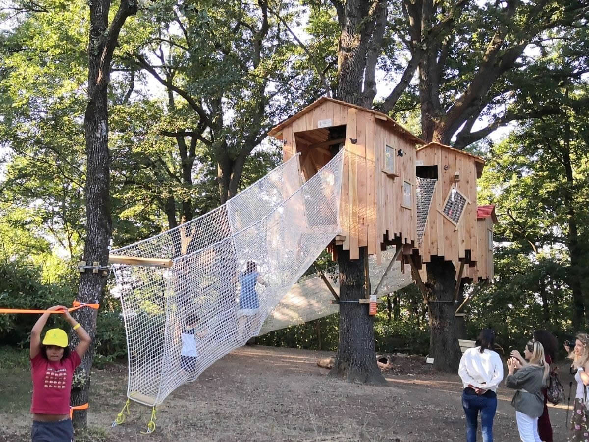 bosco di cashin al parco cavaioni i bambini giocano e imparano dalla natura