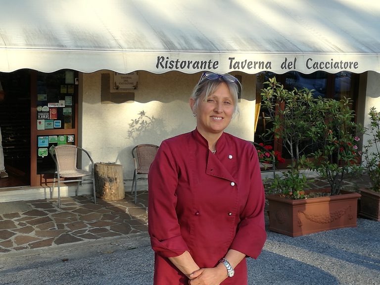 Lucia Antonelli lascia la Taverna del Cacciatore