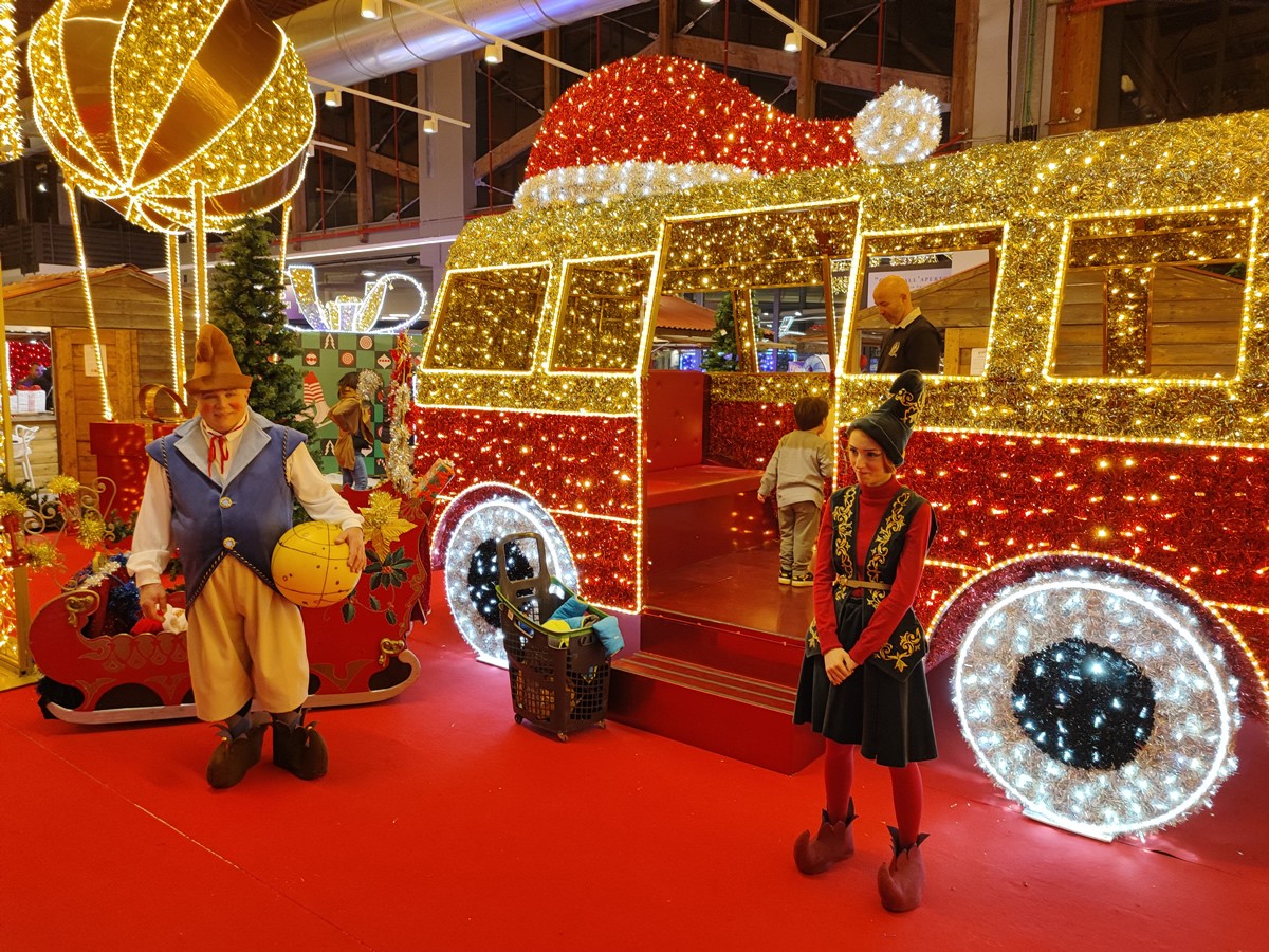 Altro che chiusura, FICO inaugura uno spettacolare Villaggio di Natale