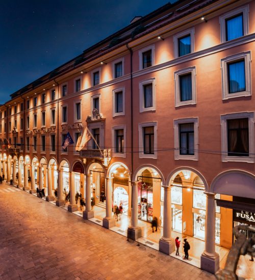 Seta di Potere al Majestic Hotel