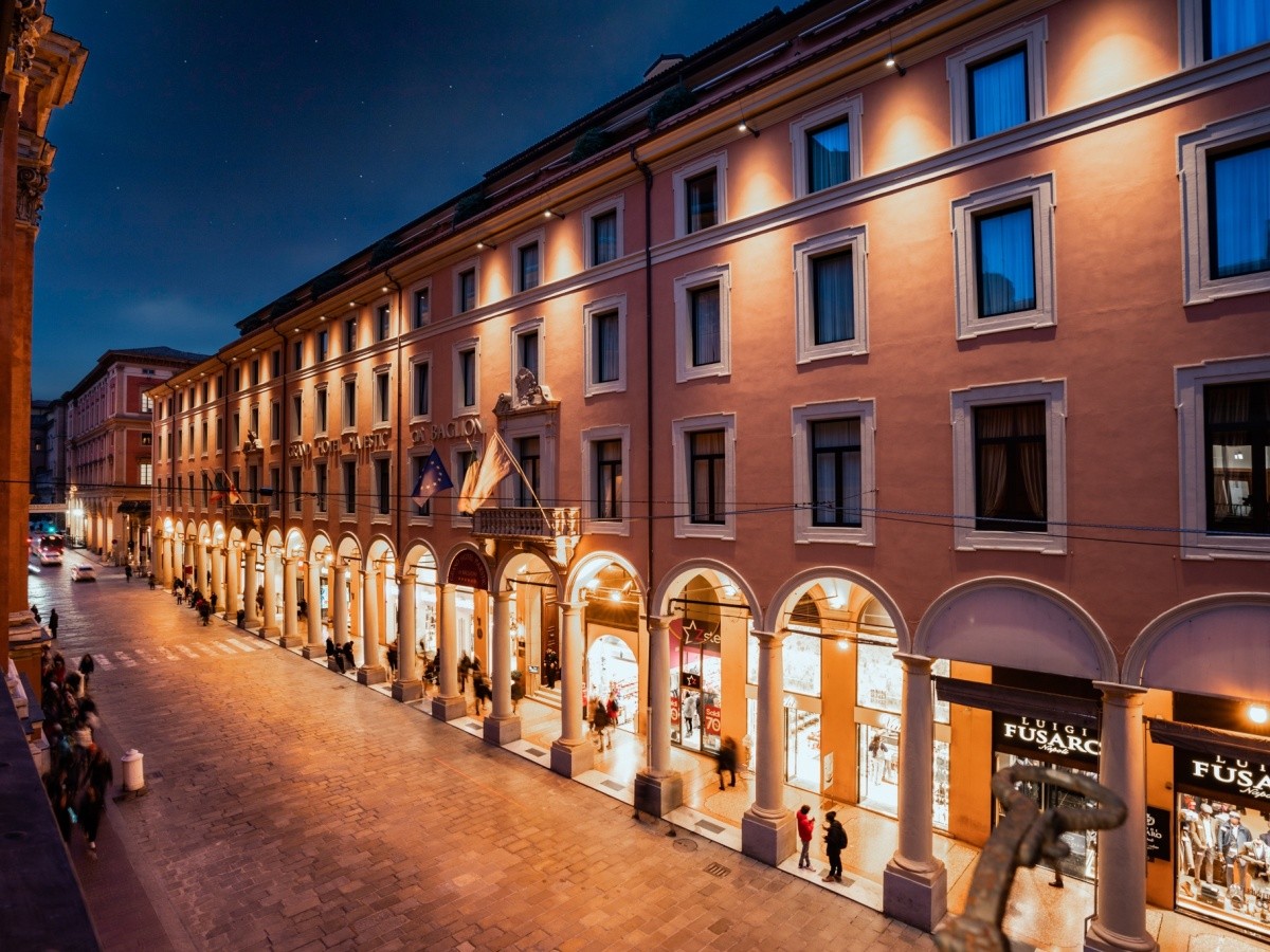 Seta di Potere al Majestic Hotel