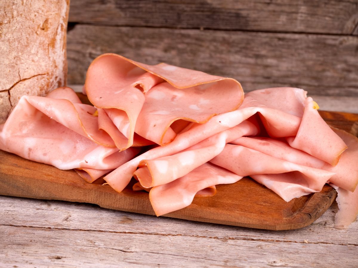 Affettasi: a Budrio va in scena l’arte dei salumi tra storia, gusto e cultura