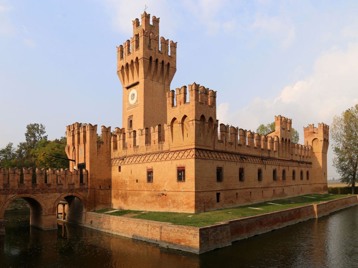 Castello dei Manzoli a Minerbio
